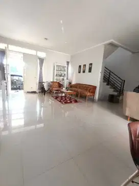 Disewakan rumah di cluster lotus summarecon bekasi