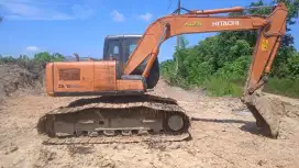 Exca Hitachi 110 2012
Samarinda di Sebulu
