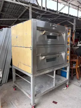 Oven gas 
Merk chung hou taiwan
2 deck 4 loang