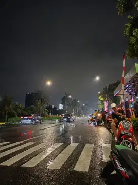 Sedang mencari lowongan kerja supir