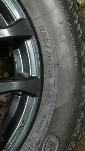 Ban A/T Yokohama Geolandar R16 225/70 Very Good Condition