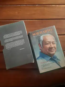 Buku ori Otobiografi Soeharto + bonus