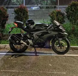 Suzuki GSX r 150 tahun 2017