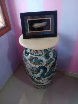 Guci Keramik Naga T=80 Diameter 40cm dgn Tatakan Batu ONIX