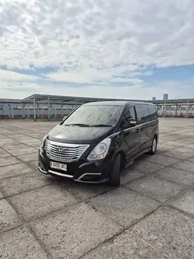 DP 10JT Hyundai H1 Royal CRDI At Matic Automatic 2017 Diesel Hitam