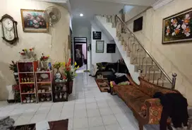 Rumah Strategis Dan Tenang Di Taman Buaran Indah Jak Tim S6936