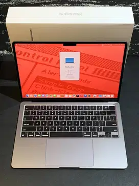 MacBook Air 13 inci 2022 M2 8gb 256gb iBox Fullset Original