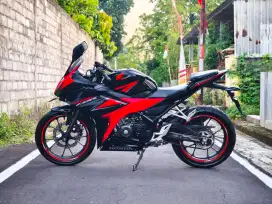 CBR 150 LIKE NEW