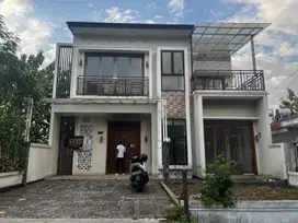 Dijual Cepat Rumah Pemandangan Gunung di Sentul City Bogor