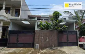 Rumah di blok terdepan Nusa Loka BSD, Dekat Pasar Modern BSD