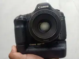 Canon 5D classic Fullframe dan Lensa 50mm STM dan BG originall