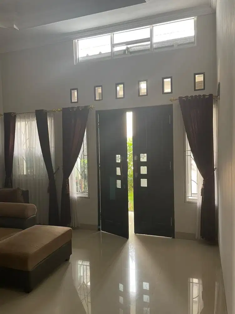 Rumah di sewakan tahunan
