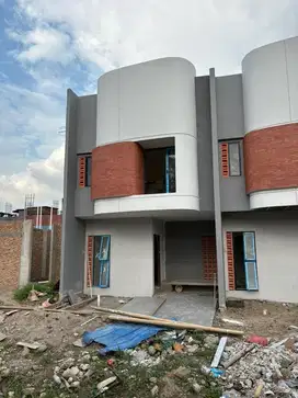 RUMAH MEWAH SETIA BUDI