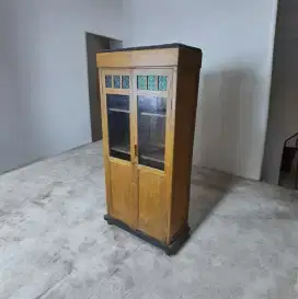 Lemari display
jadul jati tua
ukuran P80cm T173cm L35cm