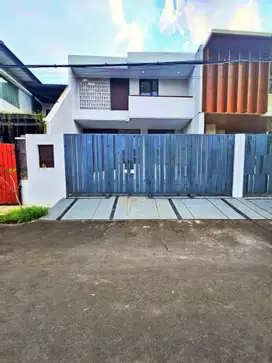 Modern House, UNIT BARU. Dalam Komplek. Rumah Cinere Dijual. NEGO