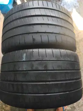 Michelin pilot super sport 295 30 R19