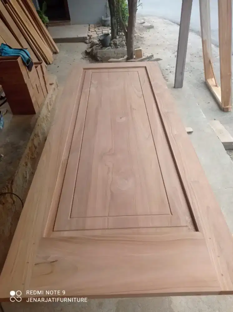 Pintu kusen jendela