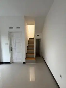Rumah 2Lantai Joyo Grand Merjosari Kota Malang