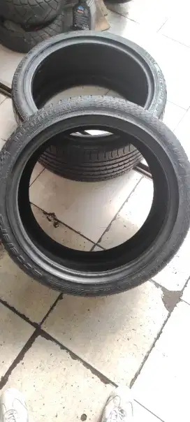 Dijual ban accelera phi2 275/35/19