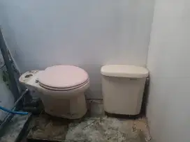 Kloset Duduk Bekas Normal Masih OK
