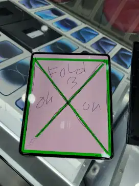Lcd dalam samsung z fold 3