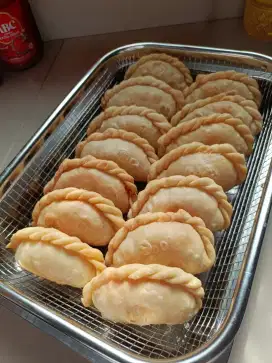 Pastel sayur menerima pesanan