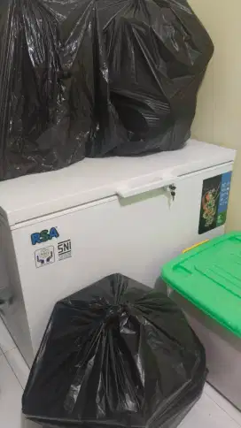 Freezer Box 310 L