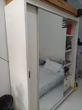 Dijual Lemari Pakaian
