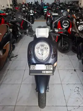 Honda Scoopy 110cc 2023 biru putih