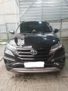 Rush 2018 km rendah hitam