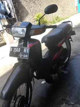 Dijual Honda Astrea, Hitam Mulus apa adanya