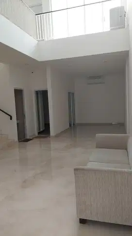 Rumah Riviera Puri At Metland Semi Furnished Full bangunan Ada AC