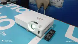 PROYEKTOR HITACHI ED-32X SPEK TINGGI XGA 3200 ANSI MULUS,LIKE NEW