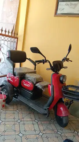 DIJUAL MOTOR LISTRIK UWINFLY MALEO 2