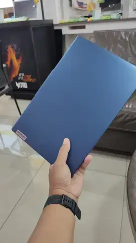 Lenovo Ideapad Slim 3 14ABR8 8YID