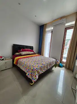 Dijual rumah modern area bintaro tangerang selatan