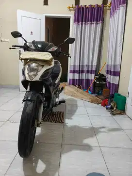 Suzuki arashi 125 cc