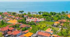 Tanah menakjubkan dengan pemandangan laut di Lovina, Buleleng, Bali