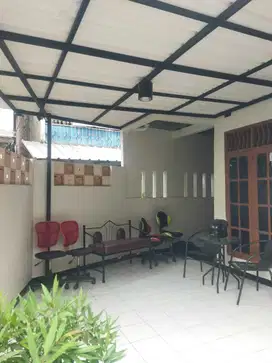 Rumah Posisi Hook Strategis di Kebon nanas, Jakarta Timur