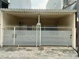 Rumah rapih lokasi favorit Sunter disewakan Jakarta Utara