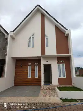 RUMAH VILLA DEKAT BATU VIEW KEREN