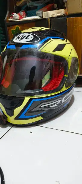 Helm KYT Ful face  CR-7 ukuran M minus pemakian jual cpt cod jakut