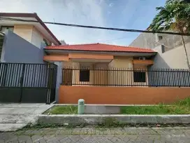 Rumah 1lt Manyar Tirtomoyo Manyar Tompotika Surabaya Timur
