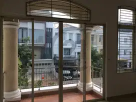 Dijual Rumah PIK Hadap Selatan Non Furnished Jakarta Utara