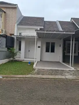 Rumah Siap Huni Lantai Granit dalam Cluster Kota Wisata