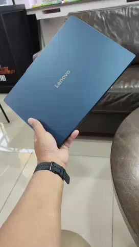Lenovo Ideapad Slim 5 14IRH10 8VID Layar Oled