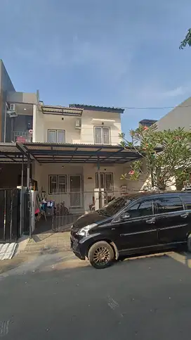 Dijual rumah 2 lantai bagus siap huni di Regency Melati Mas Serpong