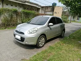 Nissan March 2012 Bensin