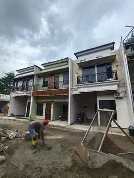 Rumah cash kpr jakarta timur 3kt 2km 2 lantai