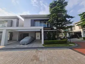 Rumah Hook Mewah Full Furnish di Pasadena Paramount Serpong